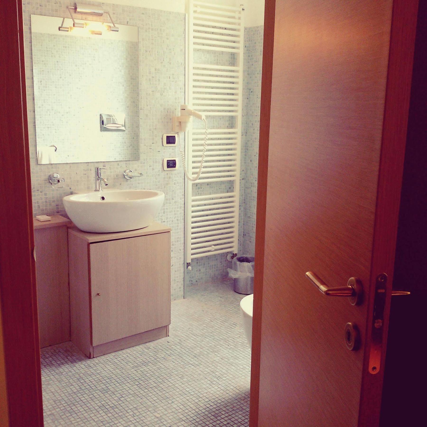 Hotel Pacla อาโวลา ภายนอก รูปภาพ